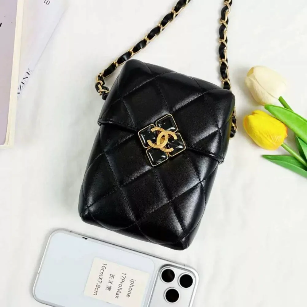 Chanel Women Pre-Loved Bag Very Good Condition